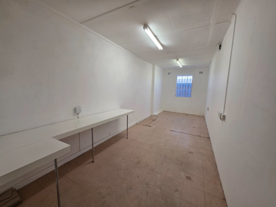 To Let commercial Property for Rent in Reitz Free State